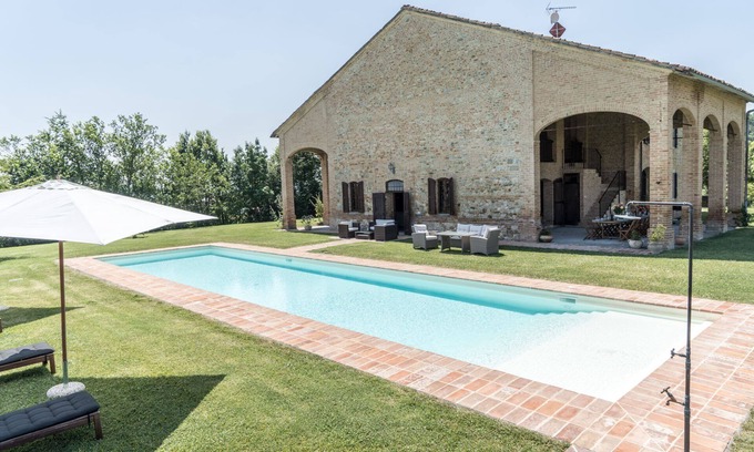 Salsomaggiore Terme Villa | Villa Ca de Poi Tabiano Castle Country Villas
