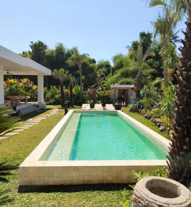 Kaliasem Villa | Villa Cactus is far from home but like your home Villa Cactus 3 BR isn't just a tropical villa in the heart of a coconut grove it's a feeling Next door Villa Sungai also offers 2 BR and 1 Bungalow Ability to accommodate 12 people