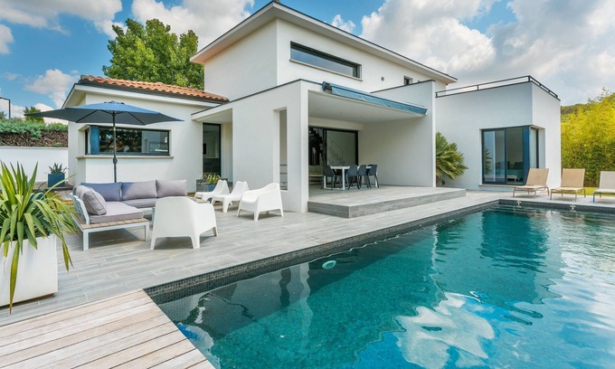 Aigues-Vives House | Villa Capucine - Villa avec piscine privée