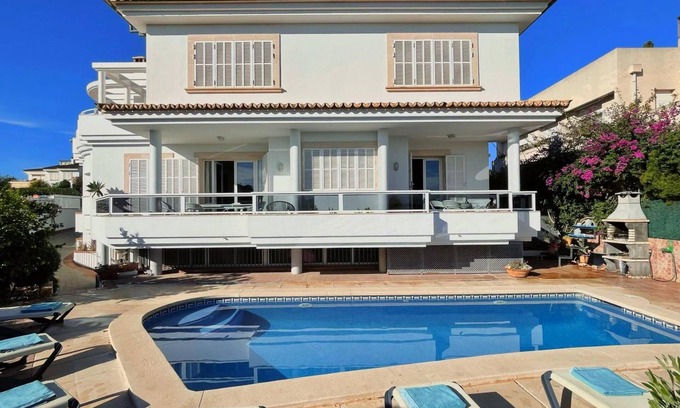 Son Espanyolet Villa | Villa 'Casa Filipinas' with Private Pool, Wi-Fi and Air Conditioning