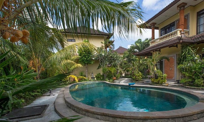 Batubelig Resort | Villa Chandra