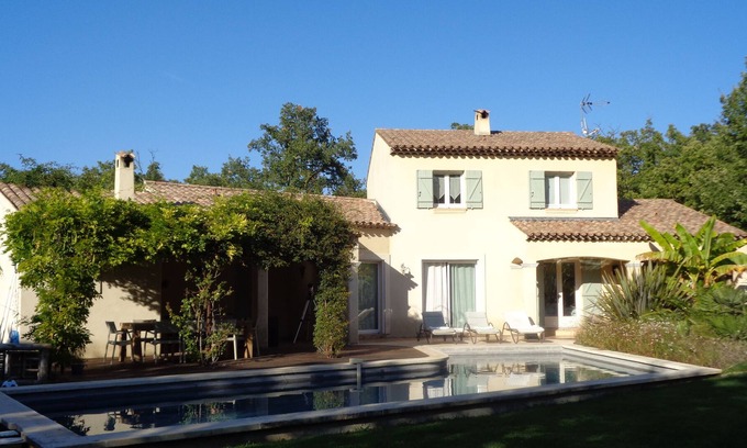 Mons Villa | Villa Chesnaye 5*.