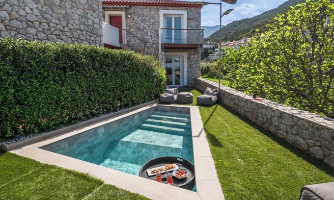 Tiros Apartment | Villa Christine by Tyros Boutique Houses