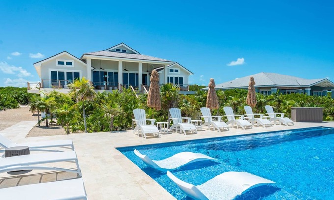 William's Town Villa | Villa Coral, Oceanfront/Beachfront w/Heated Pool, Large Footprint Designer Home