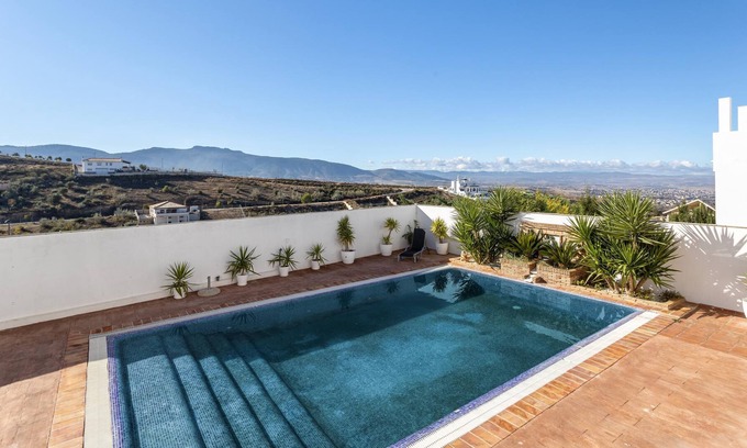 La Zubia Villa | Villa "Corasao Luxury 5 Stars" with Mountain View, Pool, Whirlpool & Garden