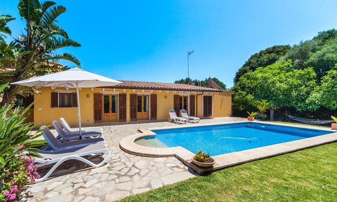 Pollensa Villa | Villa Cuxac de na Joana – with garden and private pool