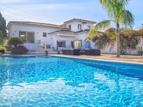 New Golden Mile Villa | Villa de 6 dormitorios en Marbella con spa y piscina privada - ES-175-10