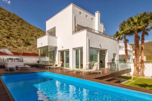 San Jose Villa | Villa de Luxe