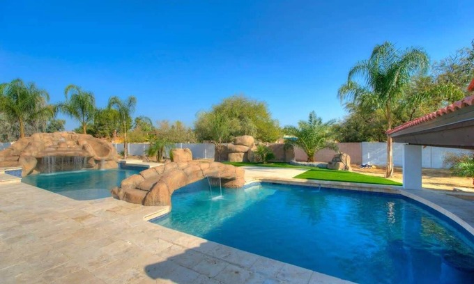 Sweetwater Street East House | Villa De Paradis Summ