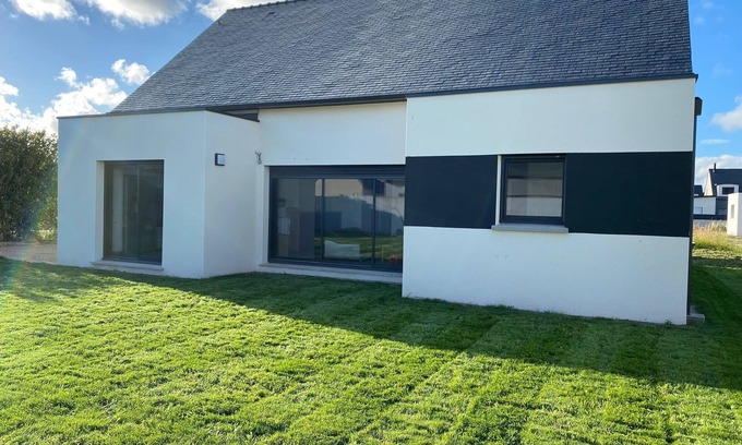 Penmarch Villa | Villa de Pors Carn, seaside, surfing, 24/24 concierge