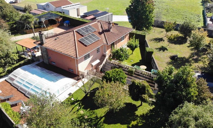 Ames House | Villa Demi - appartment with swimming pool