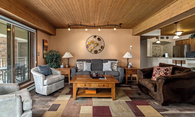 Steamboat Springs Condo | Villa Dulany - Exquisite Style Steps to the Slopes