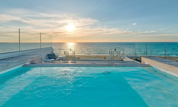 Baia Verde Villa | Villa Dune beach-front