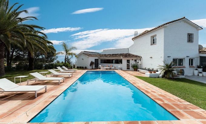 Mijas Villa | Villa 'El Cortijo' with Sea View, Private Pool and Wi-Fi