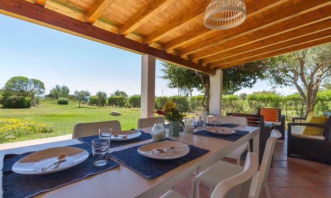 Costa Rei Villa | Villa 'Fabio' with Sea View, Wi-Fi and Air Conditioning