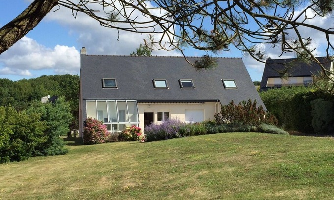 Kerherou Villa | Villa Familiale en Bord de Mer - Sea View 200m from the beach