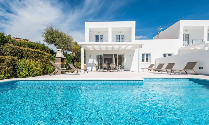 Cala'n Bosch Villa | Villa Feli - Three Bedroom Villa, Sleeps 6