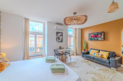 Roanne Apartment | Villa Floréa 6-8p - 3 salles de bain 4ch Parking
