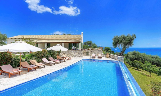 Kalami Villa | Villa Fonesei - Five Bedroom Villa, Sleeps 11