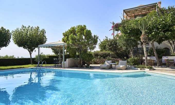 Thymari Villa | Villa for Your Dream Family Holidays in the Outskirts of Athens