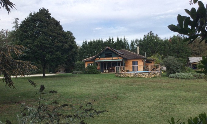 Cubjac Villa | Villa Intime Avec Piscine en Périgord Blanc