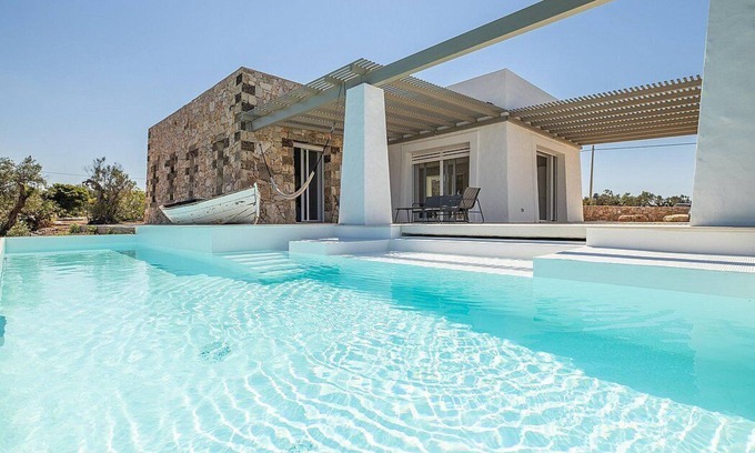Racale Villa | Villa Francina: A bright and sunny villa in a quiet position, in the Apulian countryside, a short distance from the sea, with Free WI-FI.