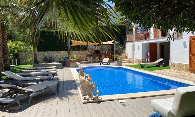 Calonge Villa | Villa Francisco with Mountain View, Pool and Wi-Fi