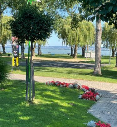 Balatonbereny Apartment | Villa Friends - családoknak és baráti társaságoknak