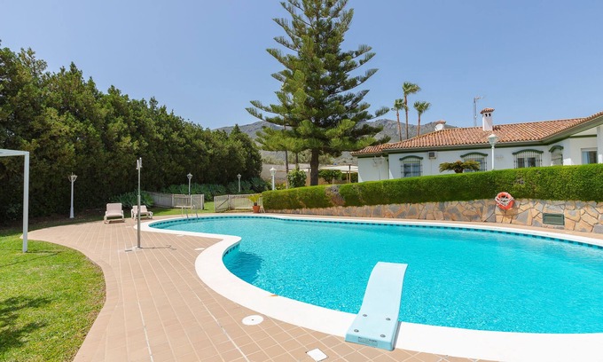 Torremolinos Villa | Villa Galemar Pool & Gardens