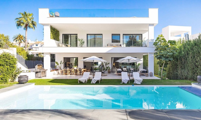Marbella Villa | Villa Gardenias - New 5bed villa near Puerto Banus