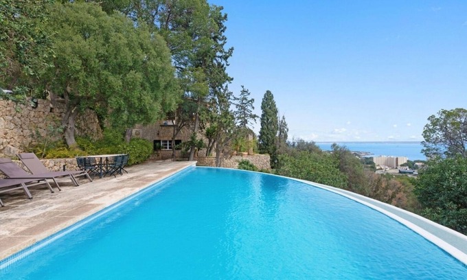 Genova Villa | Villa Genova