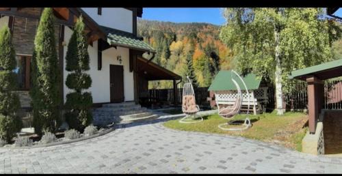 Mykulychyn Villa | Villa Girska Sonata