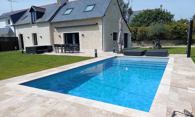 Fouesnant Villa | Villa Gozforn with swimming pool - walking distance to the beach