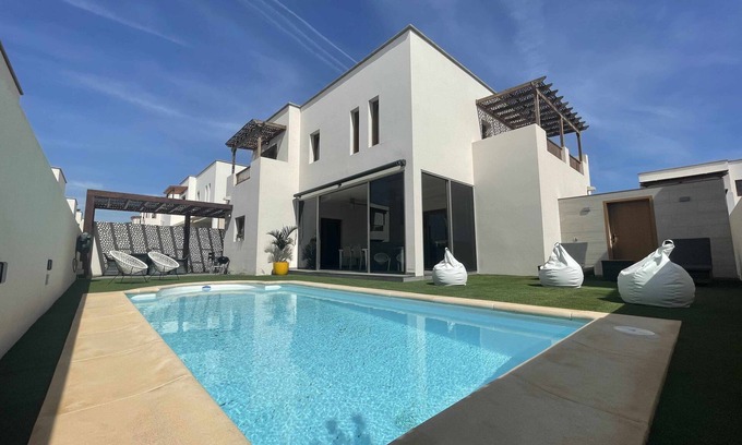 Costa Teguise House | VILLA HOLYHOME