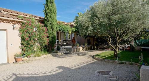 Carpentras Bed & Breakfast | Villa hortensia