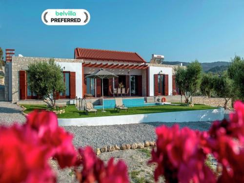 Kirianna Villa | Villa in Arkadi with Pool near the Sea