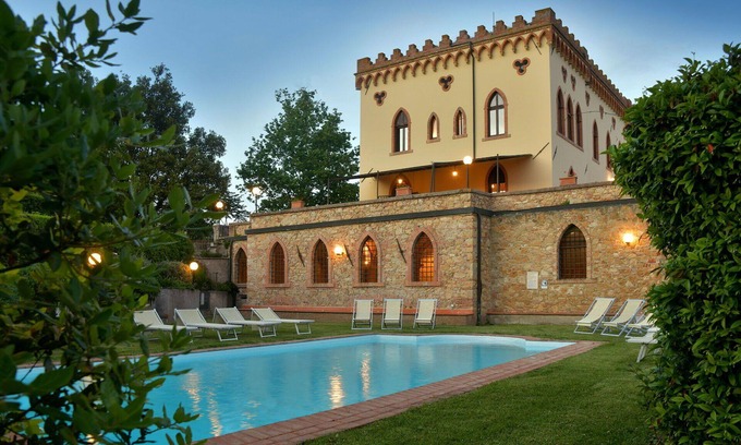 Bibbona Villa | Villa in Guardistallo with 9 bedrooms sleeps 18