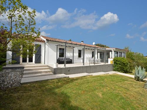 Malves-en-Minervois Villa | Villa in Malves near Carcassonne Pool