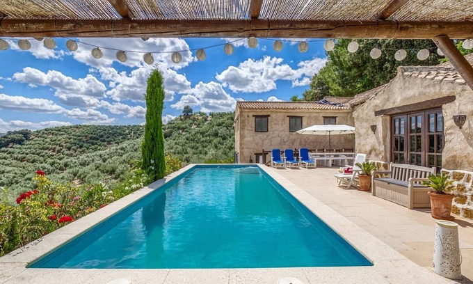 Montefrio Villa | Villa in Montefrio near Iznajar Lake