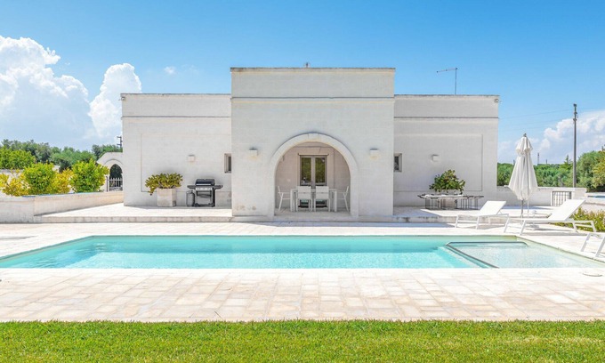Ostuni Villa | Villa in Ostuni with 3 bedrooms sleeps 6