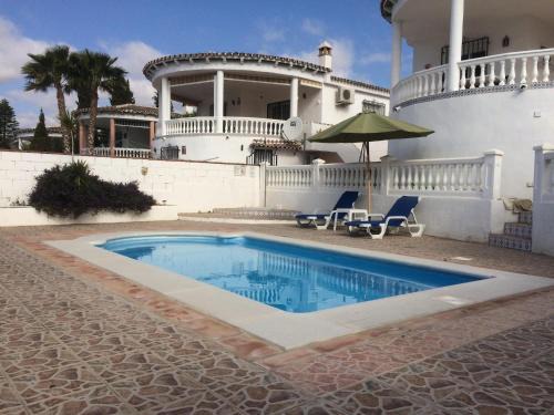 Alcaucin House | Villa in Viñuela with Private Pool & Views