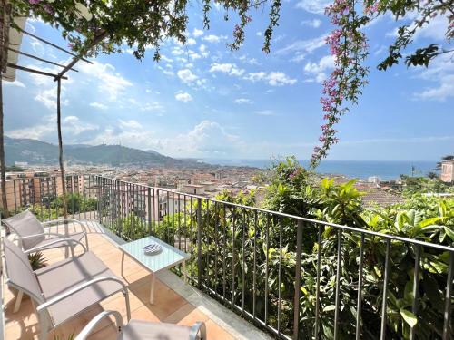 Salerno House | Villa Ipomea - Cielo Suite