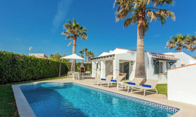 Cap d'Artrutx House | Villa Juanes with Pool, Garden & Wi-Fi