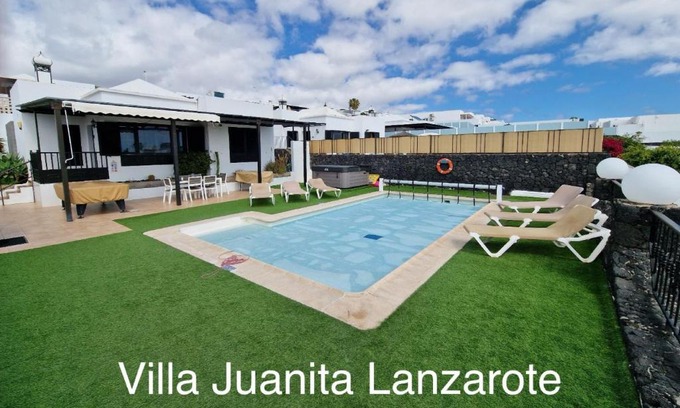 Puerto del Carmen Villa | Villa Juanita, Puerto del Carmen, Lanzarote
