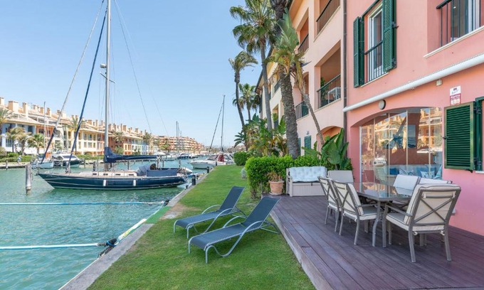 Sotogrande Ski Chalet | Villa Katia - House In San Roque Free Wifi