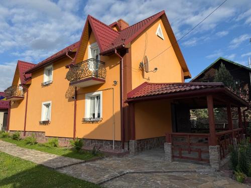 Skhidnytsya House | ViLLA KUMANETS