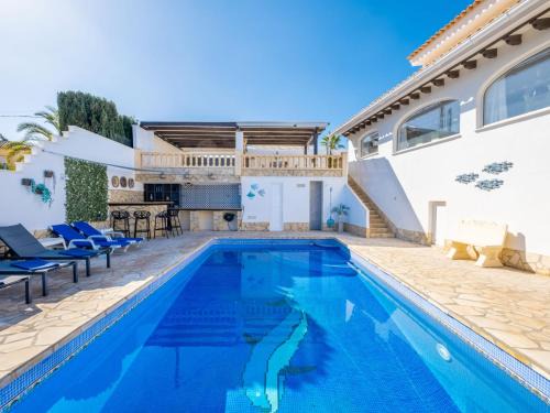Urbanitzacio la Fustera Villa | Villa La Vista by Interhome