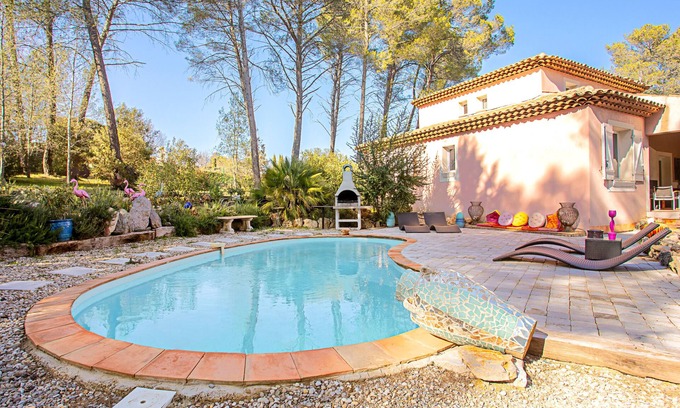 Draguignan Villa | Villa 'Les Clémentines' with Pool, Garden, Terrace & Wi-Fi