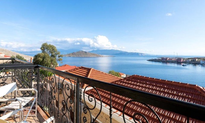 Halki House | Villa Lola