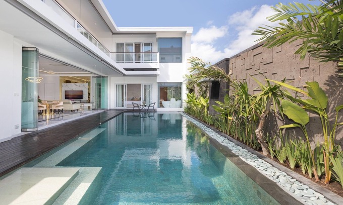 Dewi Sri Villa | Villa Louis Legian by Nagisa Bali